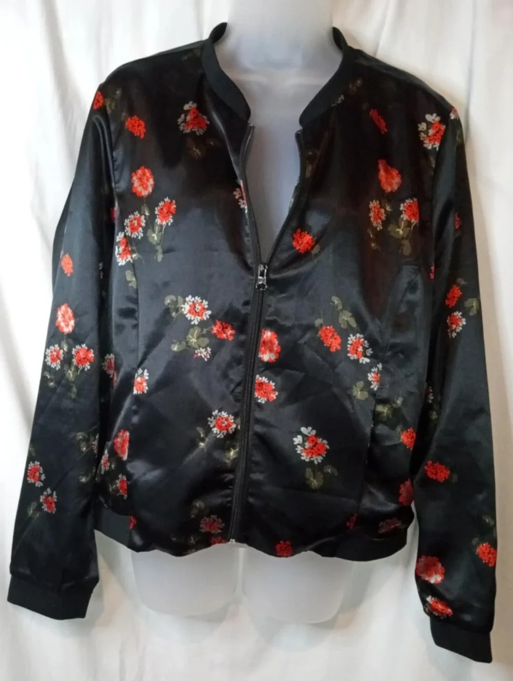 JustFab Black Satin Bomber Jacket Red Floral Print Asian Japan K-POP XL Party